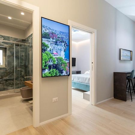 Seven Winds Suite Napoli Bagian luar foto