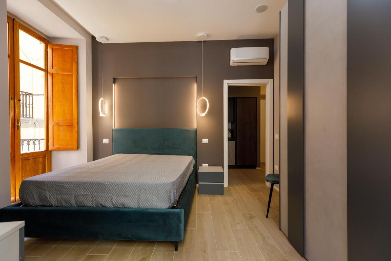 Seven Winds Suite Napoli Bagian luar foto
