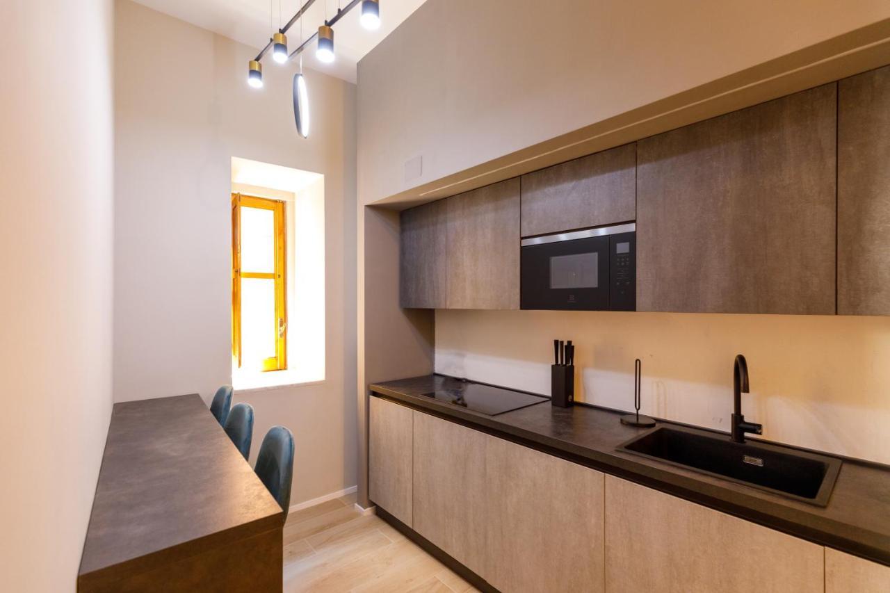 Seven Winds Suite Napoli Bagian luar foto