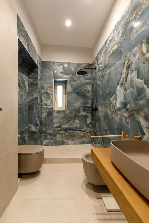 Seven Winds Suite Napoli Bagian luar foto