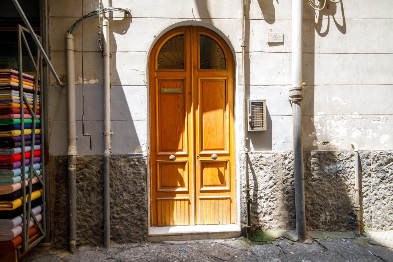 Seven Winds Suite Napoli Bagian luar foto