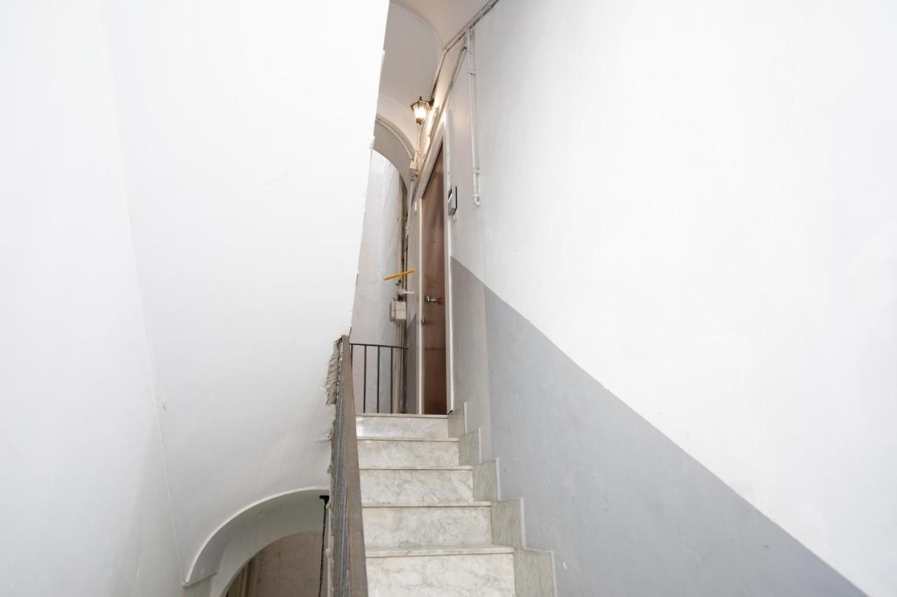 Seven Winds Suite Napoli Bagian luar foto