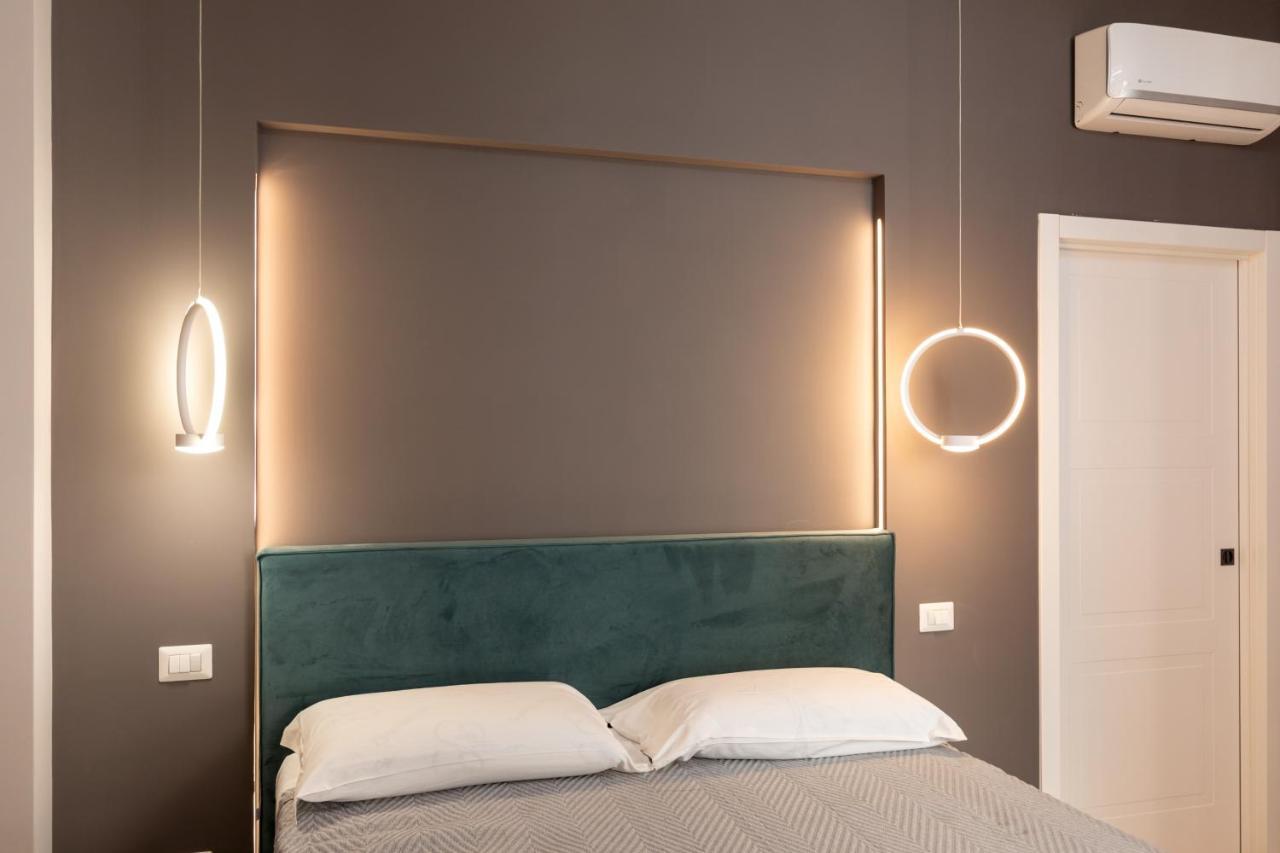 Seven Winds Suite Napoli Bagian luar foto