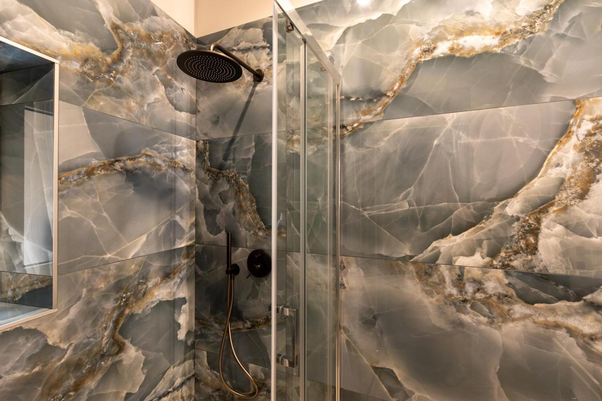 Seven Winds Suite Napoli Bagian luar foto